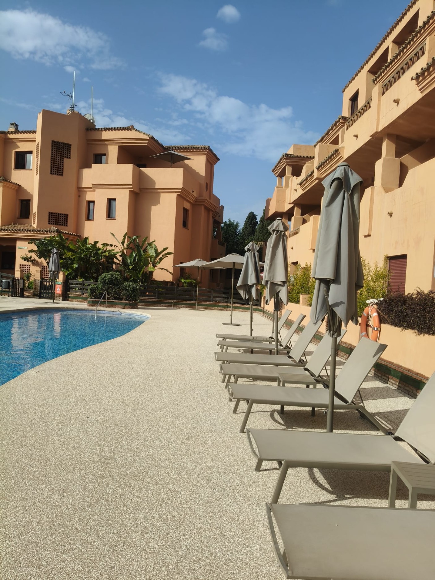 El Paraíso, Estepona